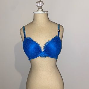 Victoria’s Secret bra